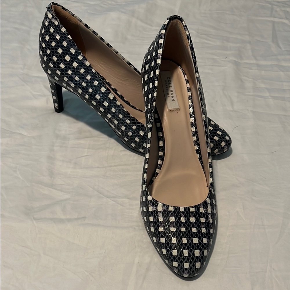 Elegant Black and White Checkered Women's Heels